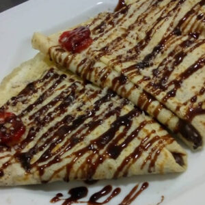 crepe chocolate e morango